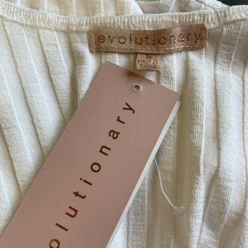 Evolutionary Ribbed Stretch Shell Loop Top - Picture 8 of 9